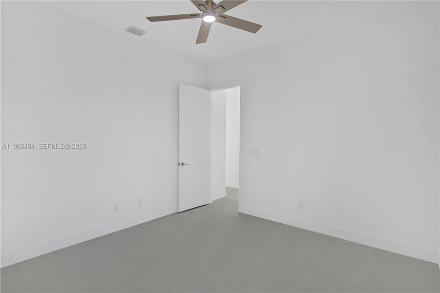 Spacious, unfurnished interior of a new home in , Port Charlotte (Image 21).