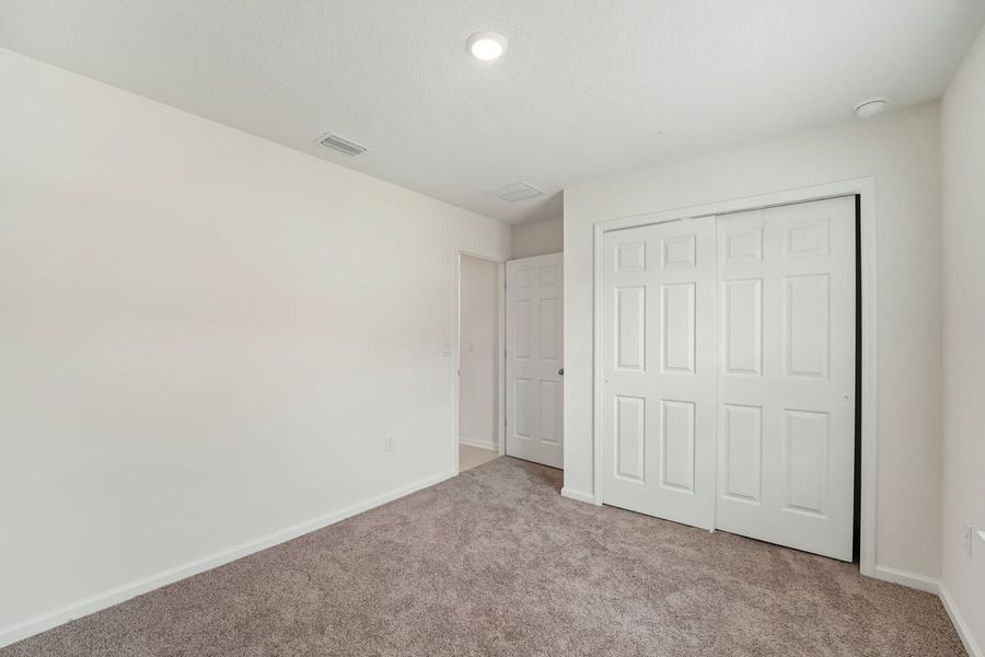 Spacious, unfurnished interior of a new home in Hawkes Meadow, Jacksonville (Image 9). Spacious, unfurnished interior of a new home in Hawkes Meadow, Jacksonville (Image 9).