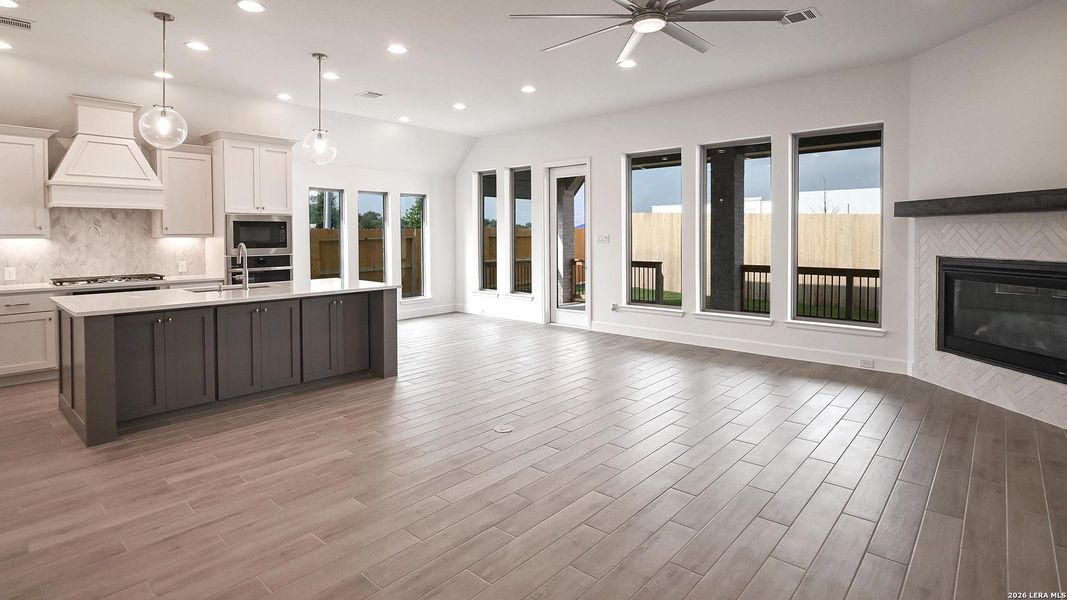 Spacious, unfurnished interior of a new home in Cibolo Valley Heights, Cibolo (Image 21). Spacious, unfurnished interior of a new home in Cibolo Valley Heights, Cibolo (Image 21).