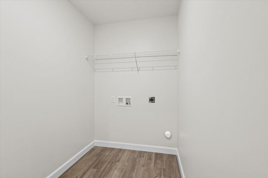 Representative unfurnished interior of a home built from the Morgan by Enchanted Homes in Lonesome Dove, San Antonio (Image 41).