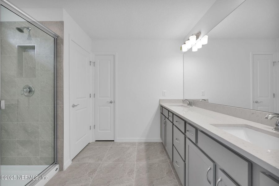Furnished interior view inside a new home in Hyland Trail, Green Cove Springs (Image 15).