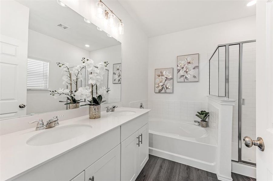 Double Sinks, Garden Tub, Separate Shower