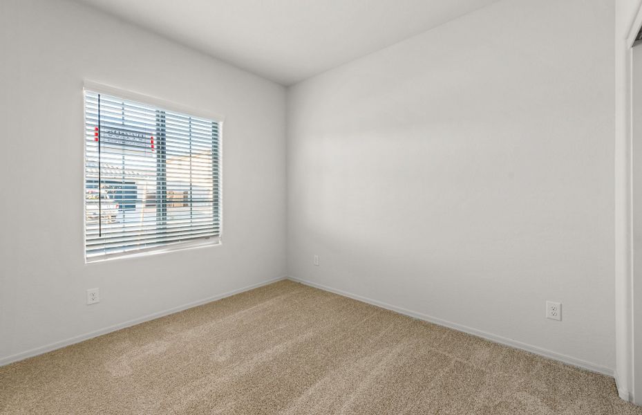 Spacious, unfurnished interior of a new home in El Rancho Santa Rosa, Maricopa (Image 21).