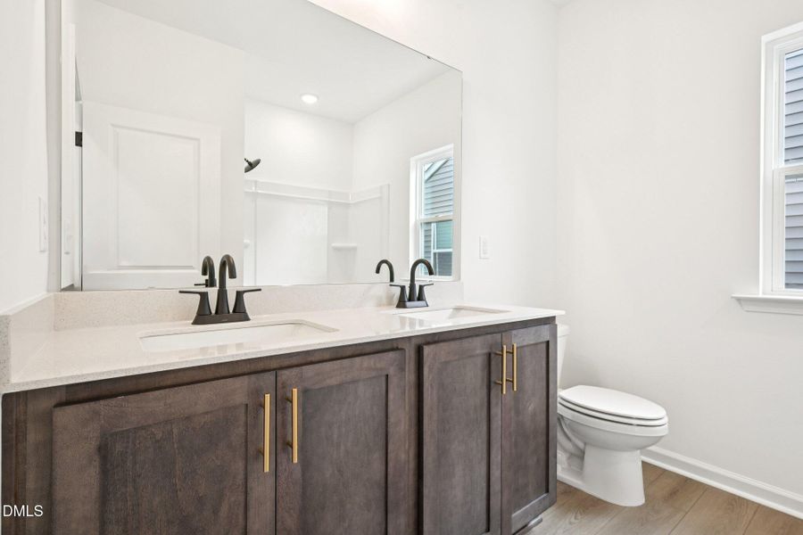 27-web-or-mls-N Stone Ml Trl-S2611-027 27-web-or-mls-N Stone Ml Trl-S2611-027