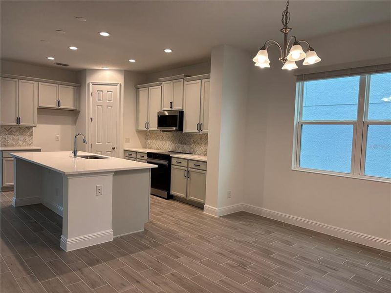 Furnished interior view inside a new home in Trinity Lakes, Groveland (Image 4). Furnished interior view inside a new home in Trinity Lakes, Groveland (Image 4).