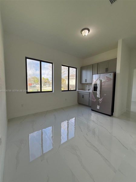 Image 18 of a home in .