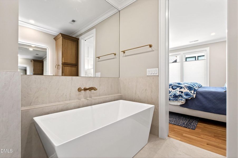 Carson (63) Carson (63)