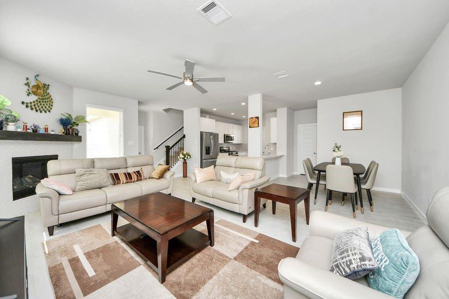 Furnished interior view inside a new home in Winfield Lakes, Fresno (Image 12).