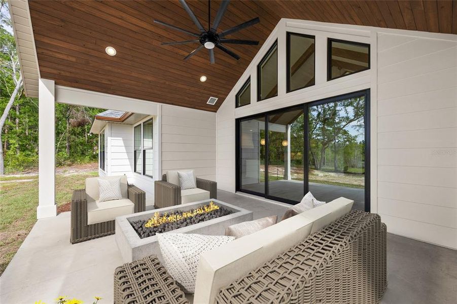 Exterior details and patio area of a home in , Lake City (Image 4).