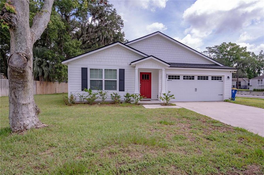 Front exterior of a new home in , Jacksonville, FL, highlighting curb appeal (Image 1). Front exterior of a new home in , Jacksonville, FL, highlighting curb appeal (Image 1).