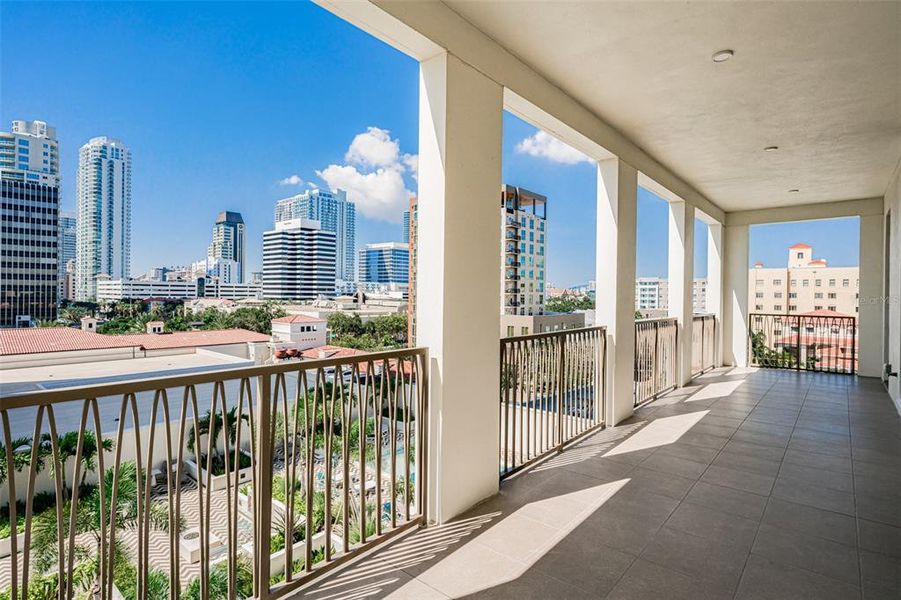 Spacious, unfurnished interior of a new home in , St. Petersburg (Image 20).