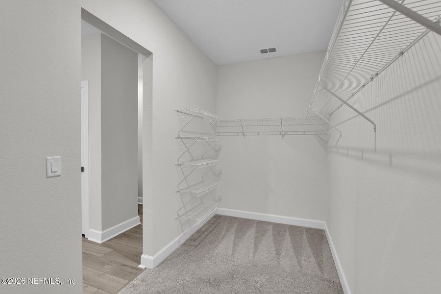 Spacious, unfurnished interior of a new home in , Jacksonville (Image 14).