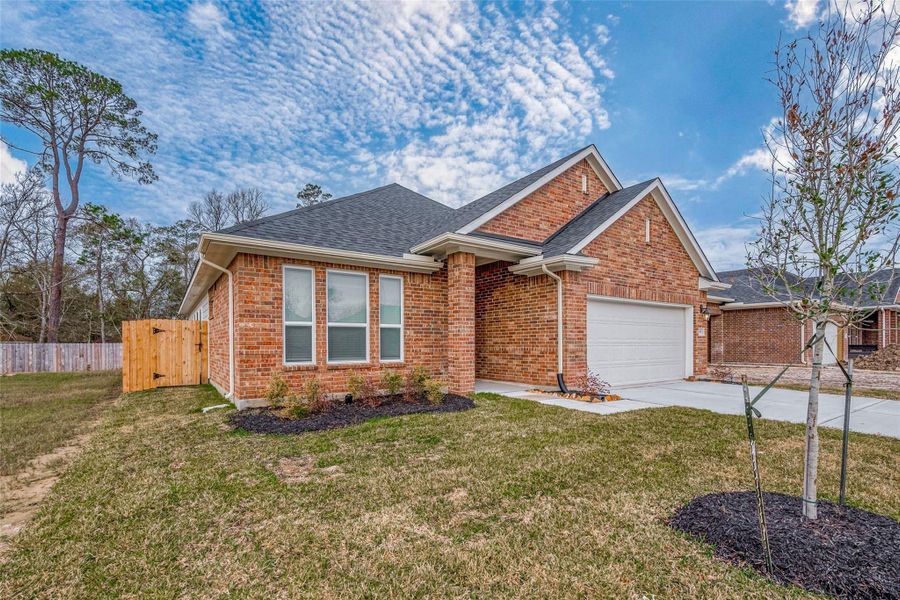 Image 38 of a home in King Oaks Village.
