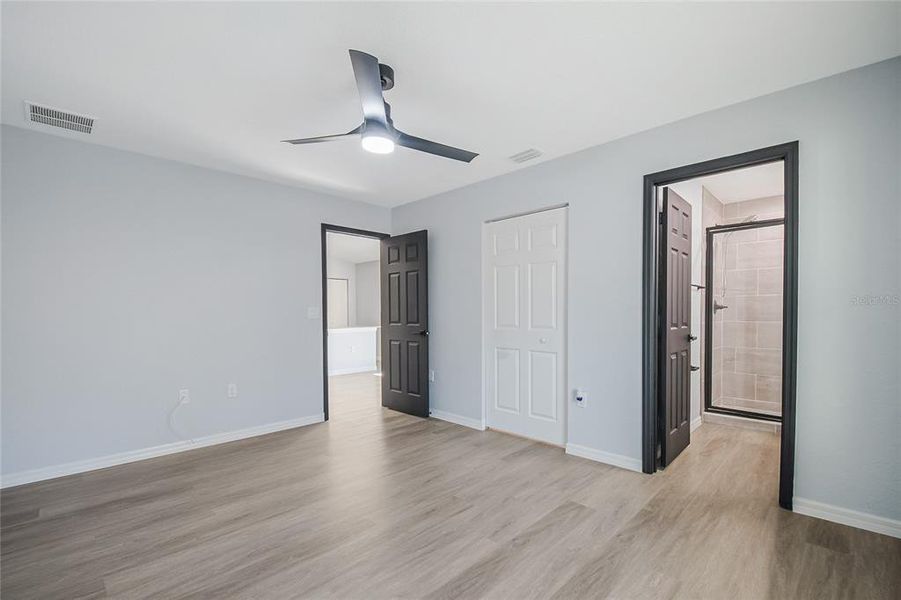 Spacious, unfurnished interior of a new home in , Dunnellon (Image 18).