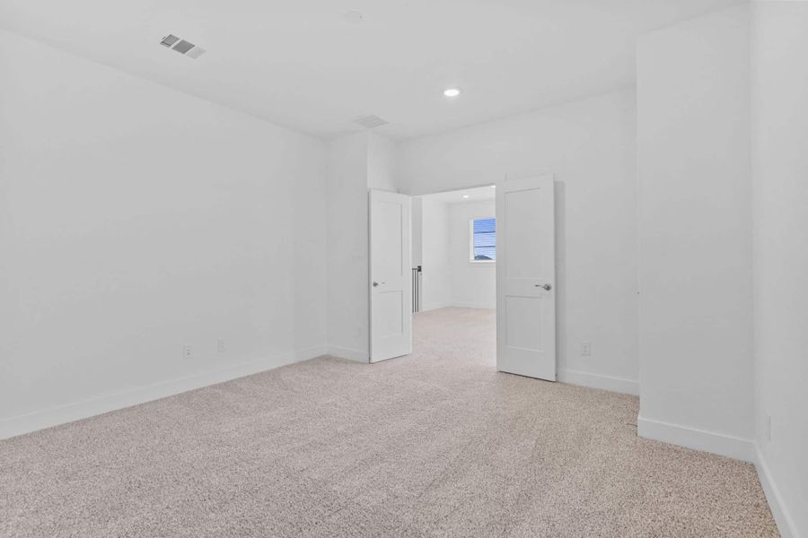 Spacious, unfurnished interior of a new home in Attwater 55s, Waller (Image 32).