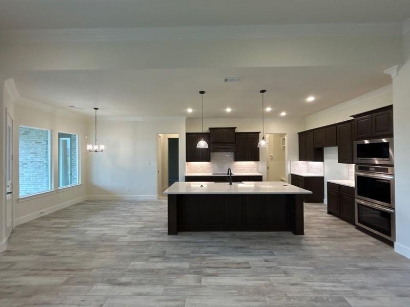 Furnished interior view inside a new home in Creekview Addition, Van Alstyne (Image 6).