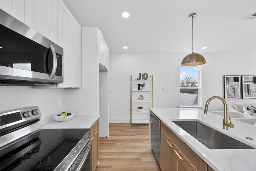 Furnished interior view inside a new home in , Dallas (Image 29).