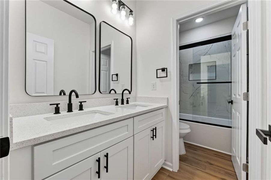 Furnished interior view inside a new home in , Newnan (Image 9).