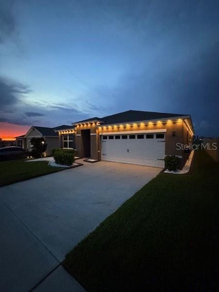 Exterior details and patio area of a home in Eden Hills, Lake Alfred (Image 29). Exterior details and patio area of a home in Eden Hills, Lake Alfred (Image 29).