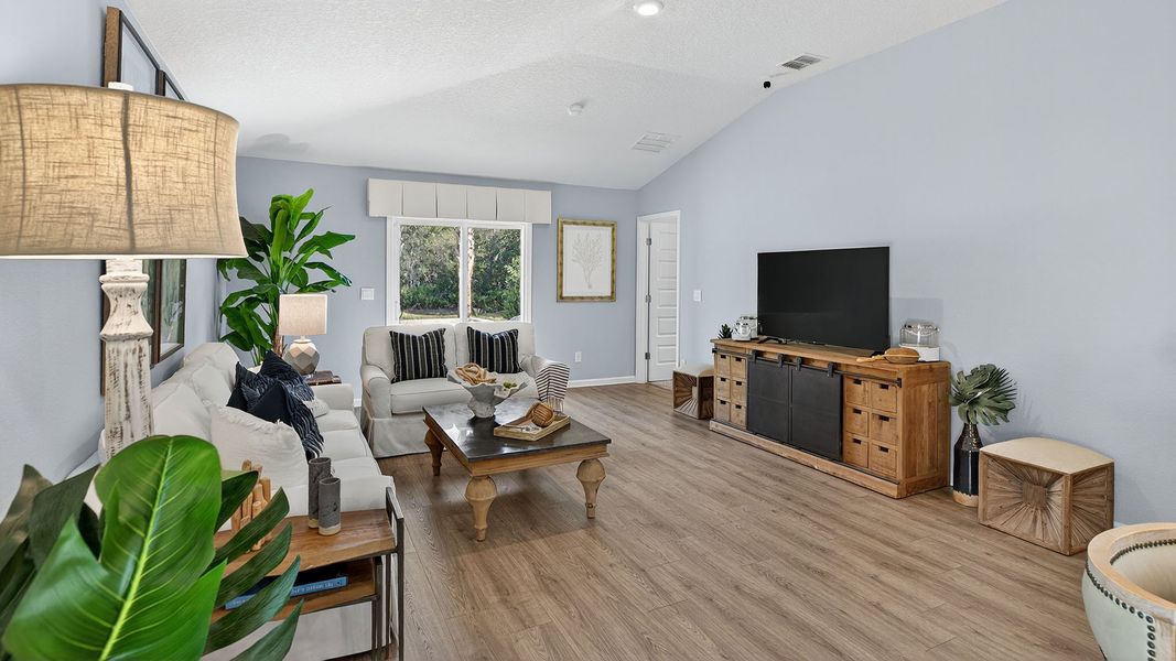 Representative furnished interior of a home built from the BERKELEY II by D.R. Horton in Bridle Creek Express, Jacksonville (Image 13).