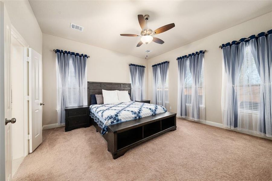 Furnished interior view inside a new home in , Waco (Image 11).