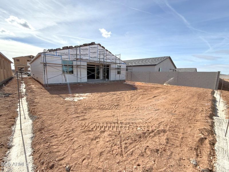 19 - Large Yard 19 - Large Yard