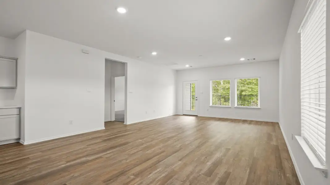 Spacious, unfurnished interior of a new home in The Canopies, Splendora (Image 9). Spacious, unfurnished interior of a new home in The Canopies, Splendora (Image 9).