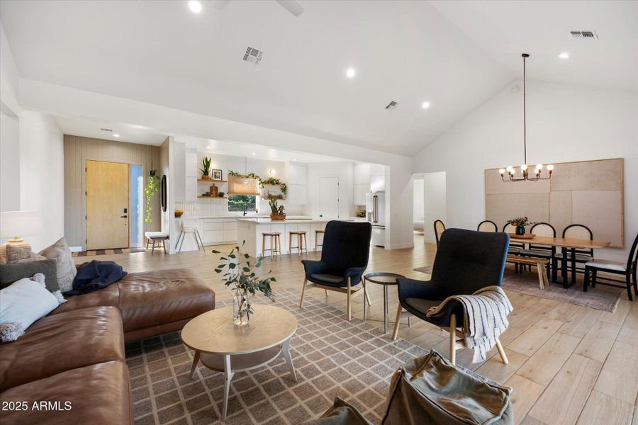 Kitchen & Living/Dining Kitchen & Living/Dining