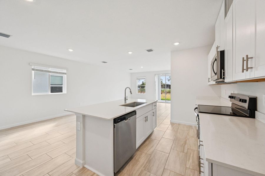 114414 New Dawn Rd FL (15)