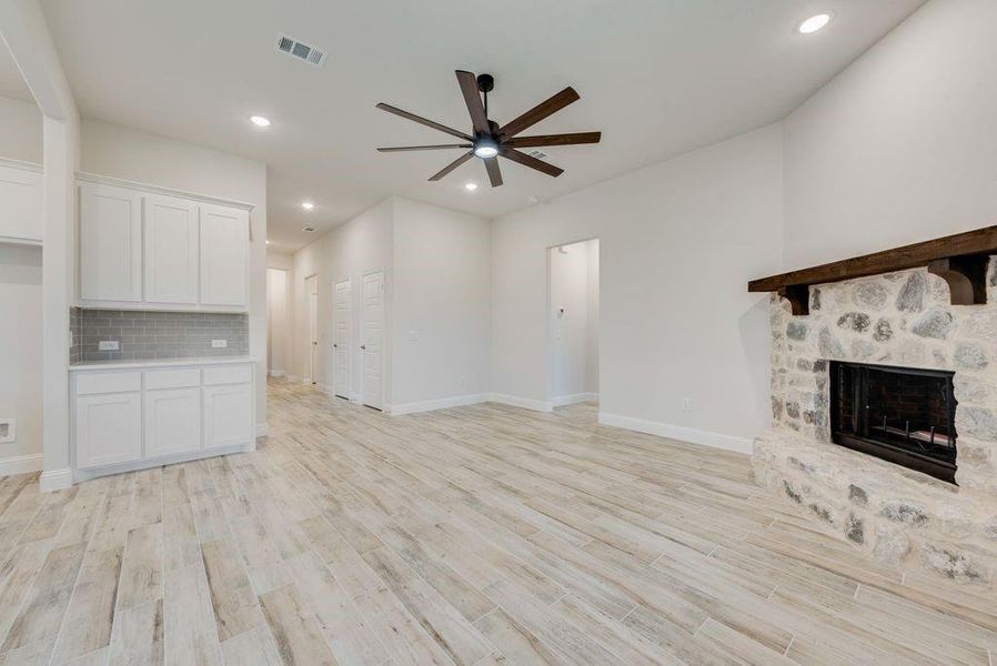 Image 17 of a home in .