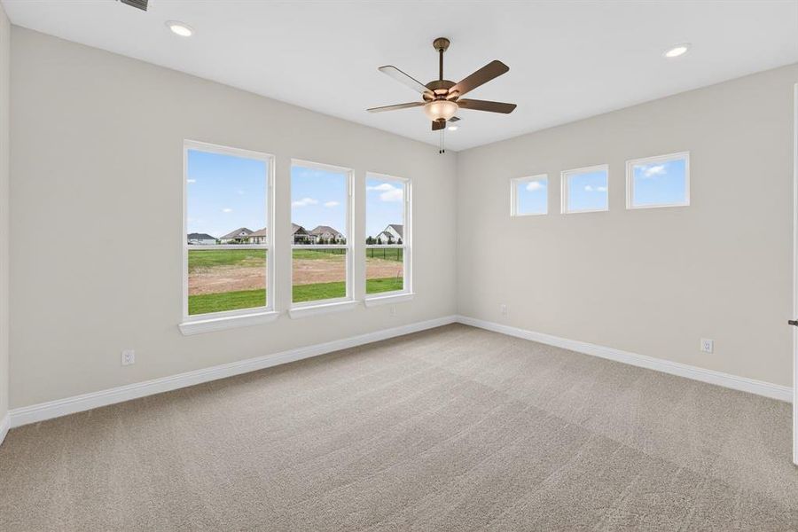 Spacious, unfurnished interior of a new home in Highland Crossing, Celina (Image 15).