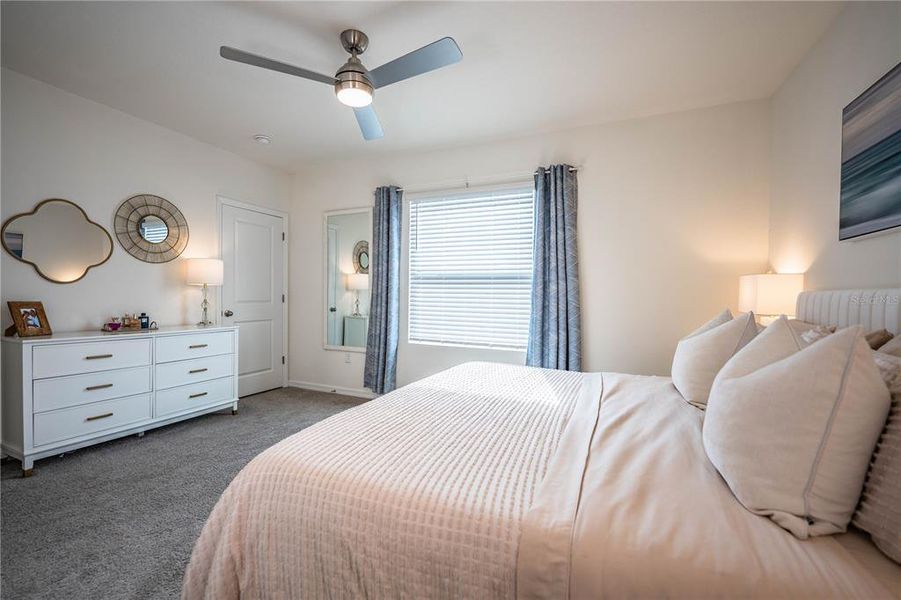 Furnished interior view inside a new home in , Plant City (Image 46).