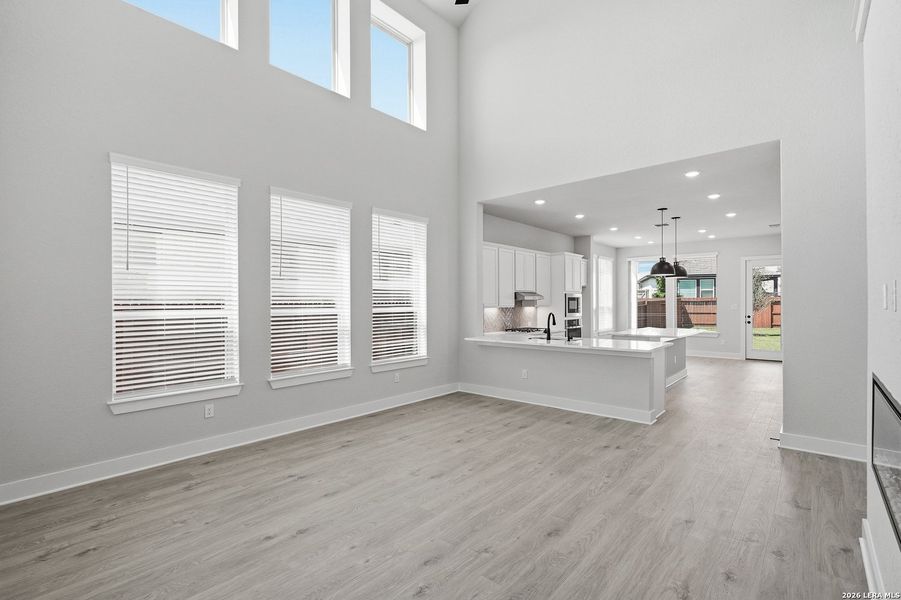 Spacious, unfurnished interior of a new home in Stillwater Ranch, San Antonio (Image 31). Spacious, unfurnished interior of a new home in Stillwater Ranch, San Antonio (Image 31).