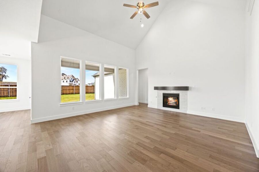 Spacious, unfurnished interior of a new home in Chatham Reserve, Providence Village (Image 18).