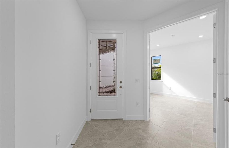 Spacious, unfurnished interior of a new home in Del Webb Catalina, Lakewood Ranch (Image 18).