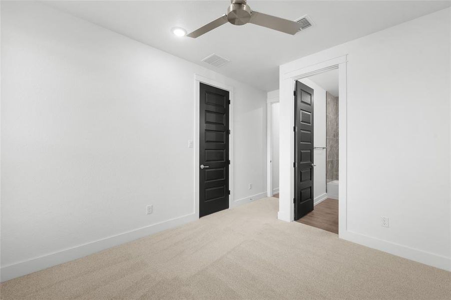 Spacious, unfurnished interior of a new home in Rosenthal Estates, Lorena (Image 19).