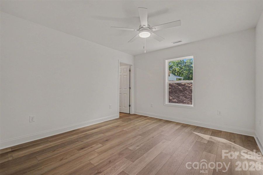 Spacious, unfurnished interior of a new home in , Blacksburg (Image 19).