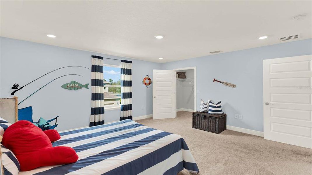 Furnished interior view inside a new home in Waterleigh, Winter Garden (Image 11).