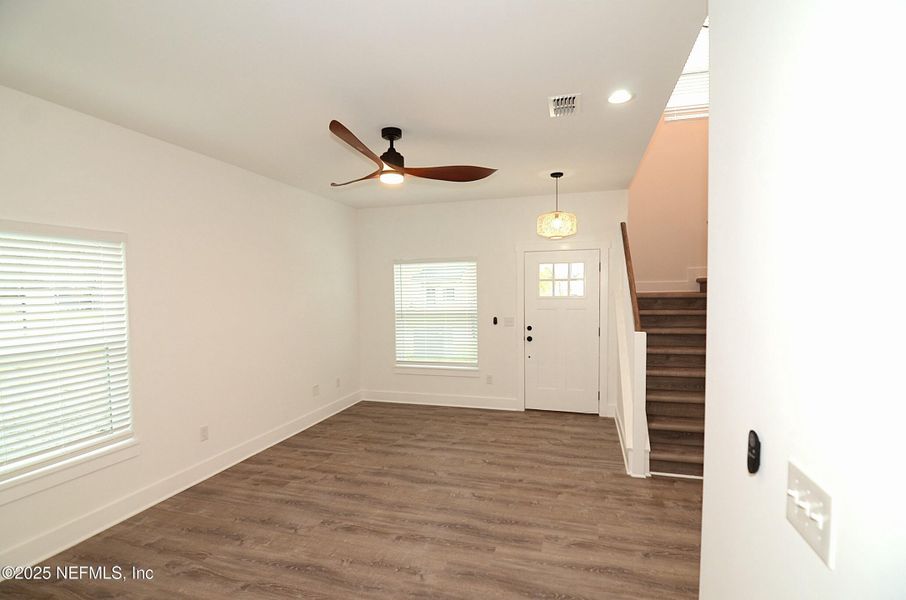Spacious, unfurnished interior of a new home in , Jacksonville (Image 19).