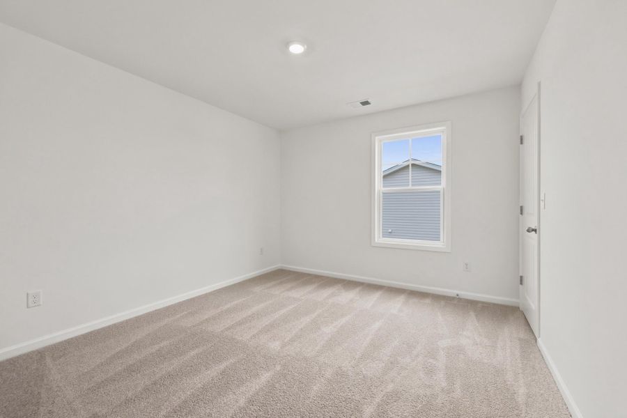 Spacious, unfurnished interior of a new home in Edgefield, Loris (Image 40). Spacious, unfurnished interior of a new home in Edgefield, Loris (Image 40).