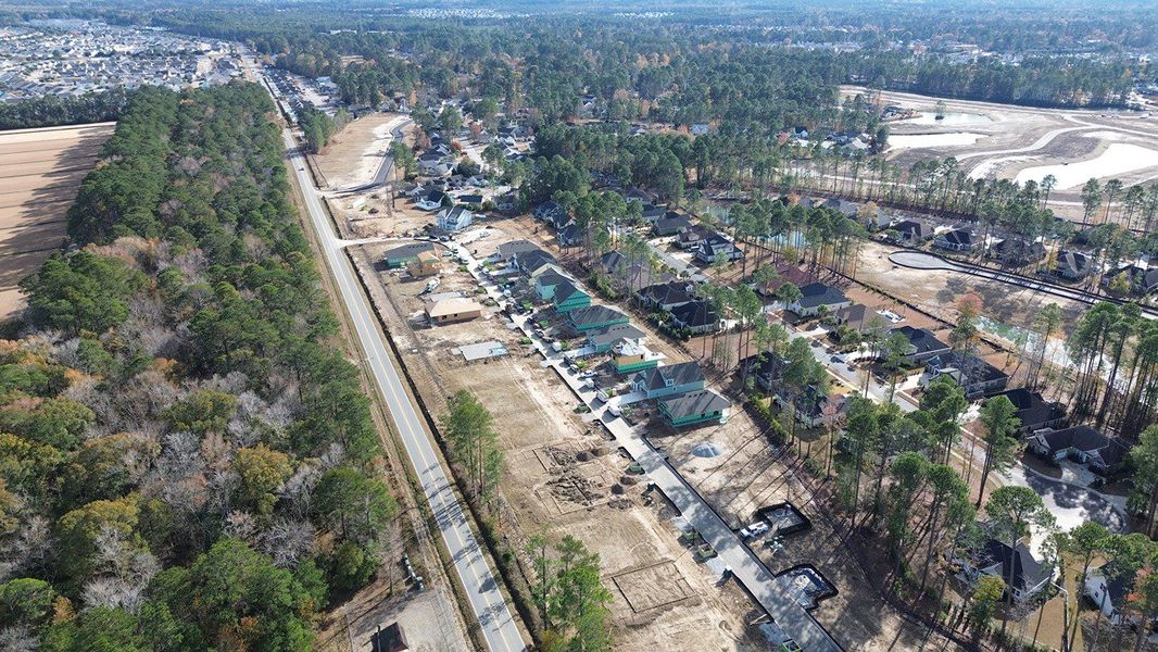 Image 16 of a home in Heron Pointe.