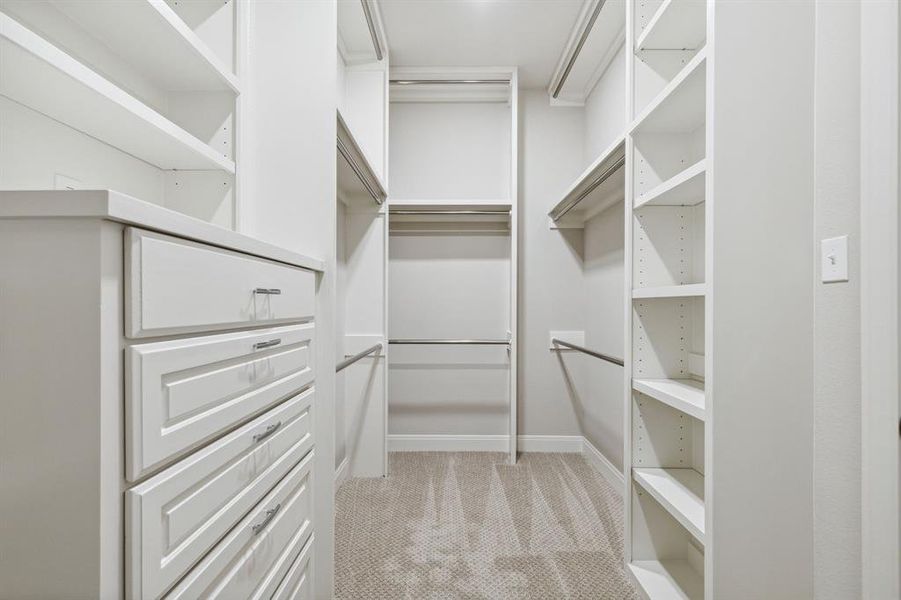 Spacious, unfurnished interior of a new home in , Granbury (Image 26). Spacious, unfurnished interior of a new home in , Granbury (Image 26).