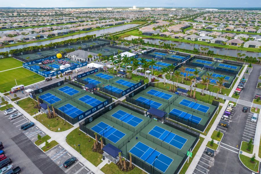 Sports & Racquet Club DJI_0009