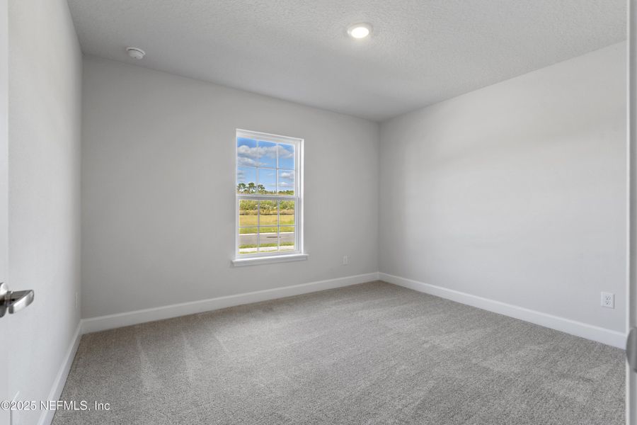 Spacious, unfurnished interior of a new home in Summerglen, Jacksonville (Image 16).
