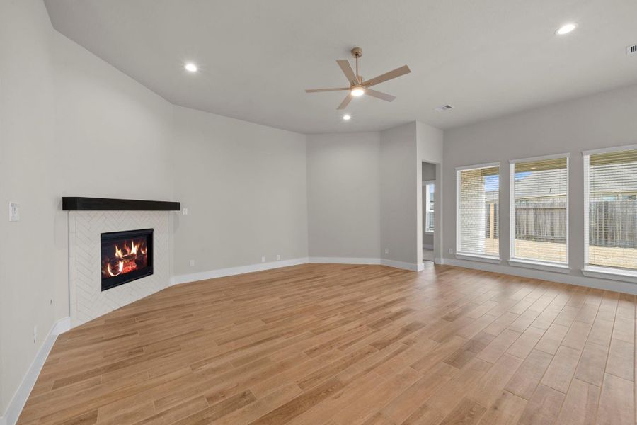 Spacious, unfurnished interior of a new home in Beacon Hill, Waller (Image 16).