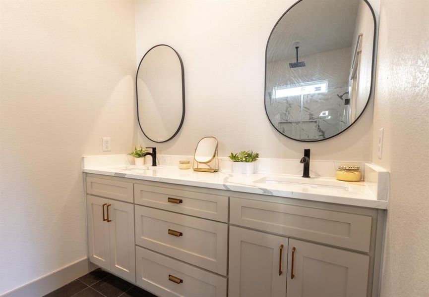 Furnished interior view inside a new home in , Fort Worth (Image 9).