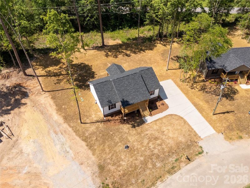 Image 33 of a home in .