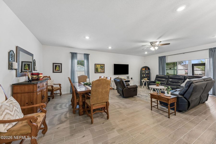 Furnished interior view inside a new home in , Yulee (Image 59).