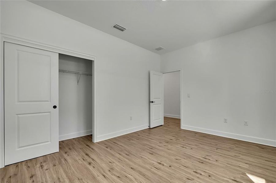 Spacious, unfurnished interior of a new home in , Brooksville (Image 45).