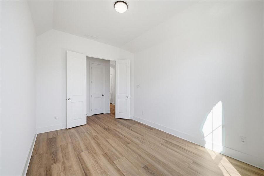 Spacious, unfurnished interior of a new home in Gateway Village - The Reserve, Denison (Image 17).